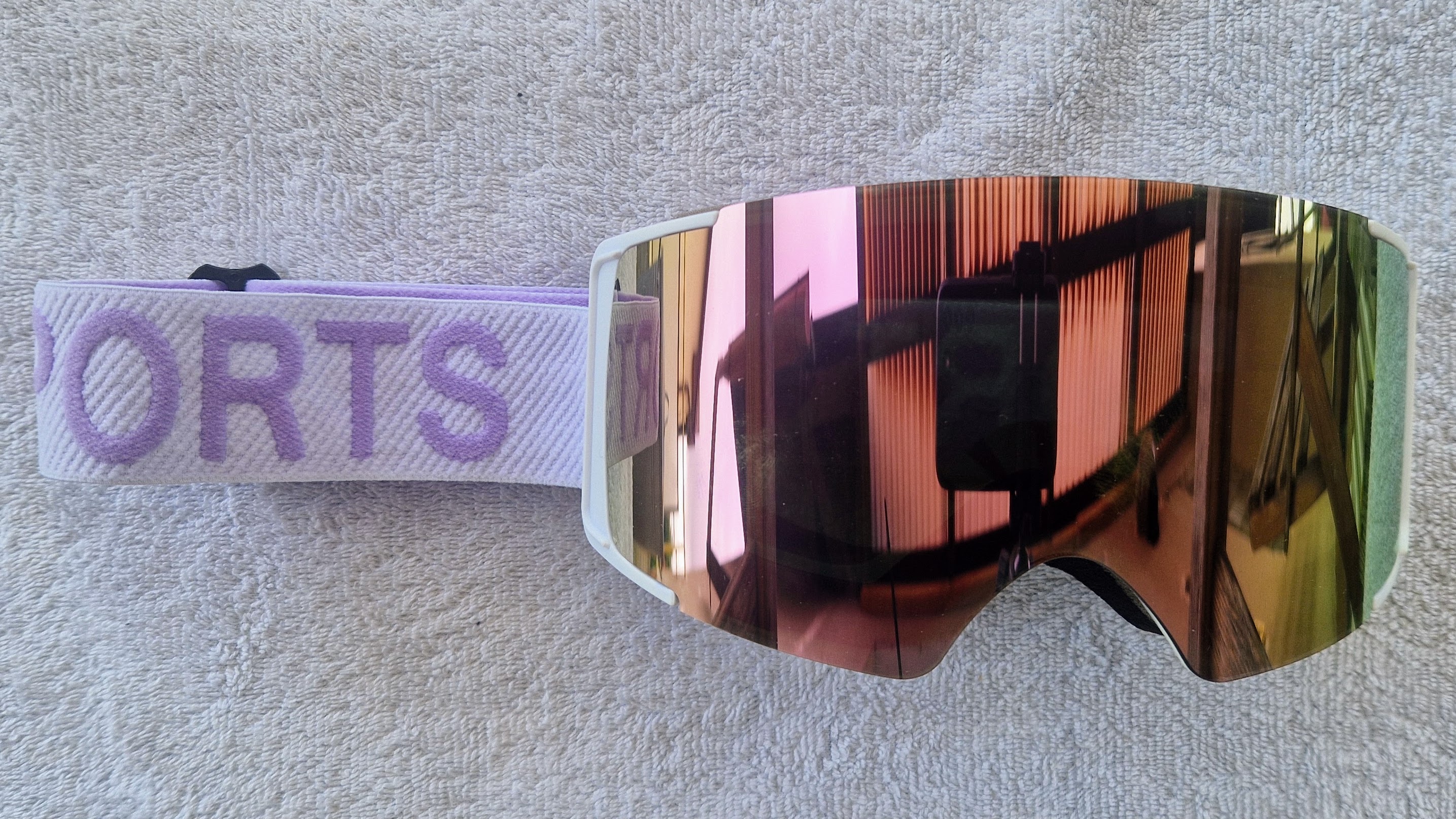 XH137 Magnetic White / Pink