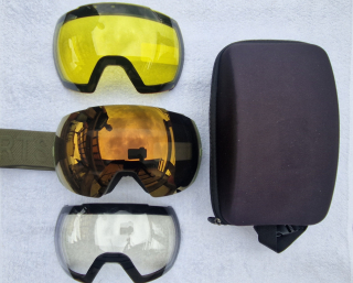 XH136 Magnetic Green / golden