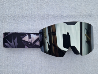 XH146 SADA Magnetic FOTOCHROMATIKO Black / silver + fotochromatickým sklem, pevné pouzdro