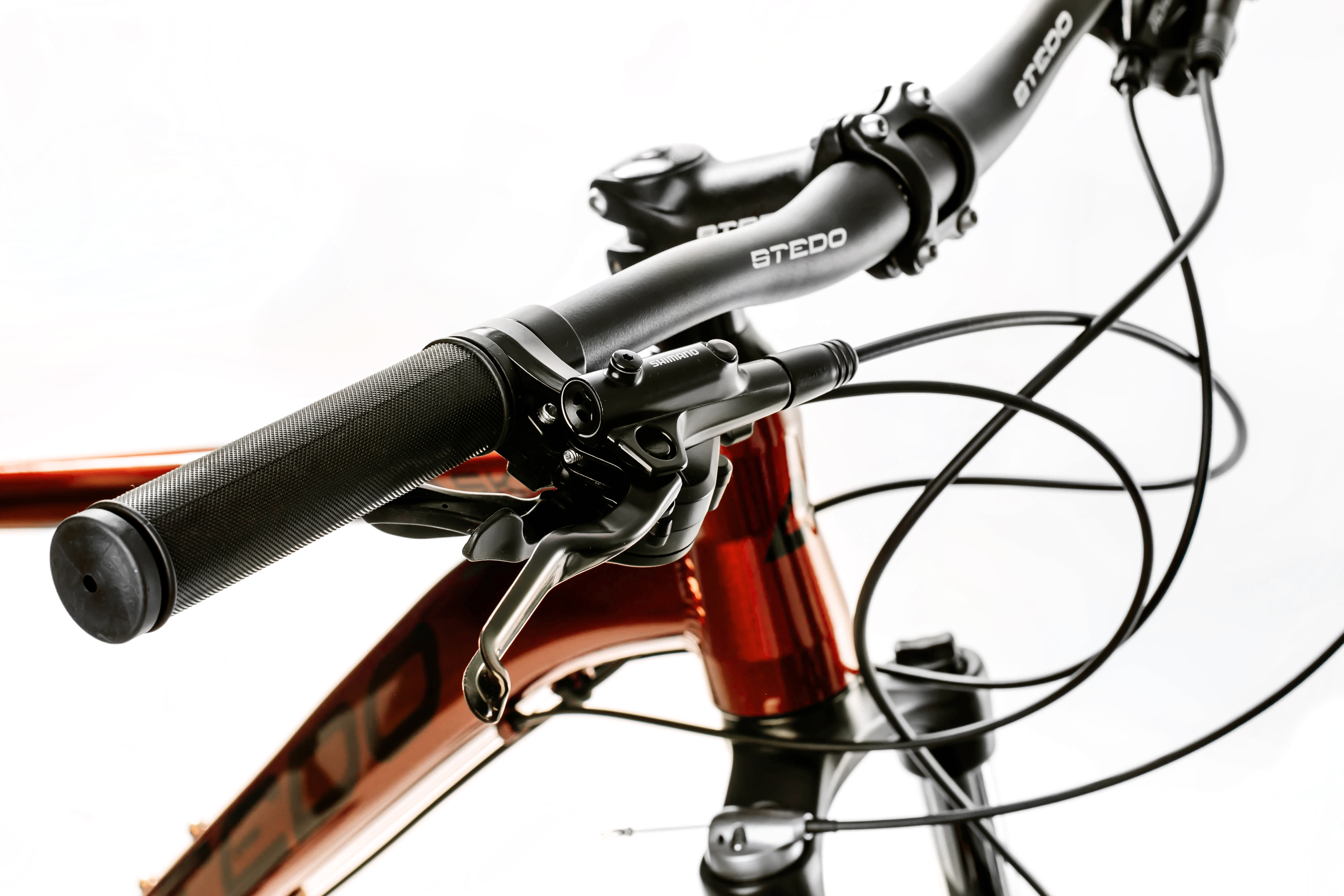 BICYKEL STEDO MASK 18"/29,0" 27R ŠEDÁ LESKLÁ